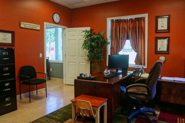 780 Rt 6 Scranton Cdle Highway, Jermyn, PA 18433